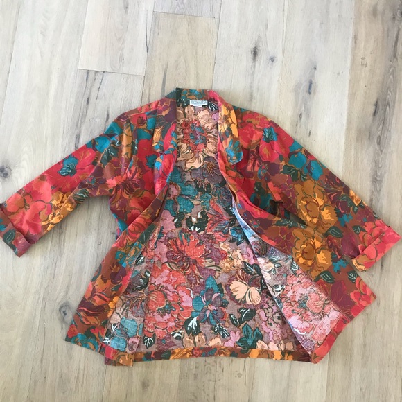 Vintage 1980’s Floral Blazer - Picture 2 of 9